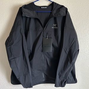 Women’s size XXL Arc’teryx Squamish hoodie jacket.